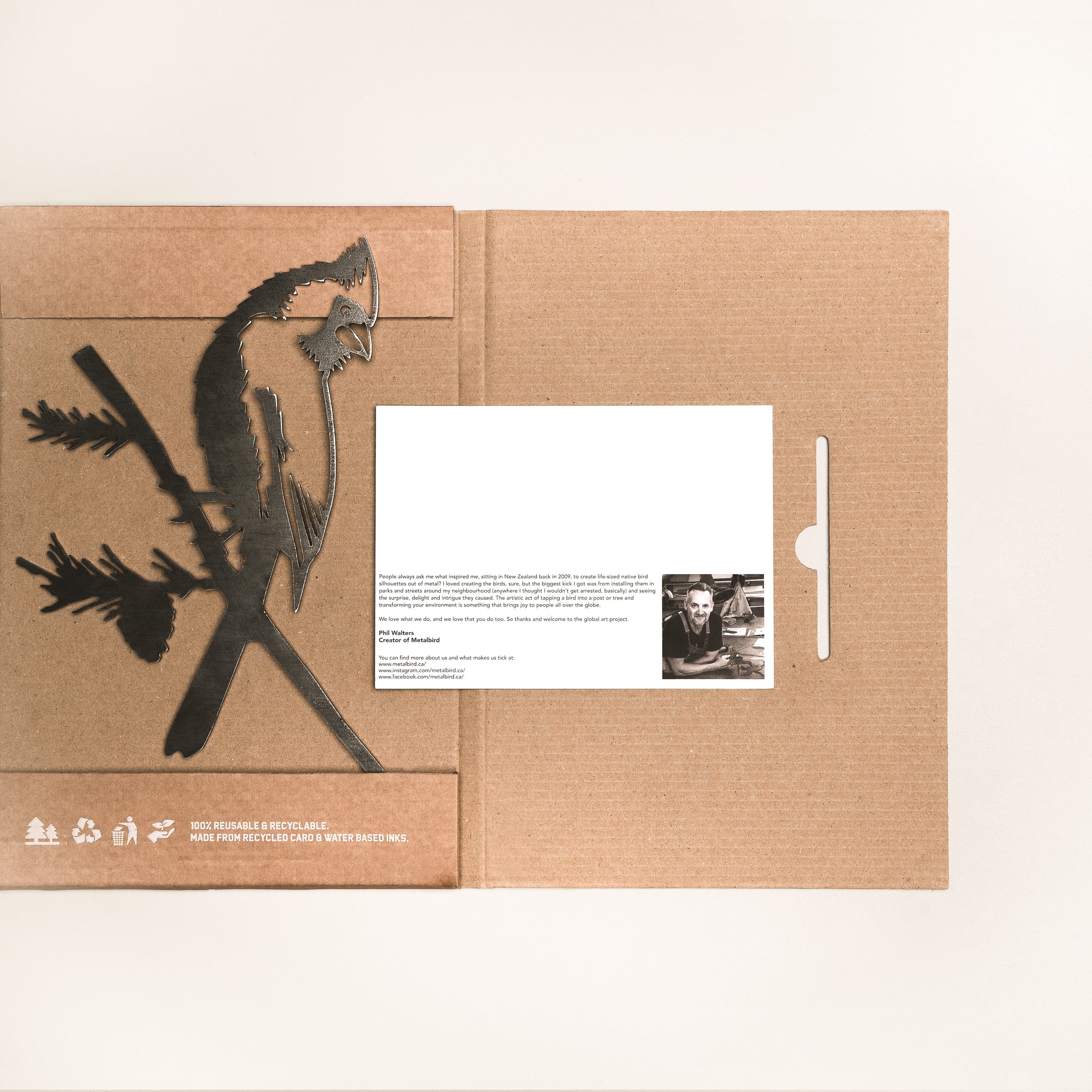Cardinal bird silhouette in Corten steel with eco-friendly box and message card, a heartfelt and sustainable gift for nature lovers.
